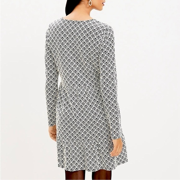 LOFT Ann Taylor Jacquard Mini Dress Flounce Swing Long Sleeve V-Neck Ruffle Hem - Picture 6 of 11